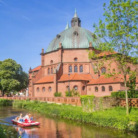 Nino-boardinghouse 5